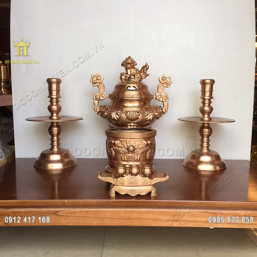 Đồ Thờ C&uacute;ng Bằng Đồng Đỏ Đỉnh Hoa S&ograve;i 50cm